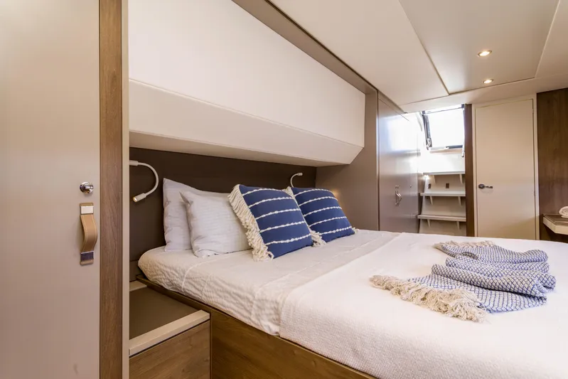 Dante Yacht Photos Pics 