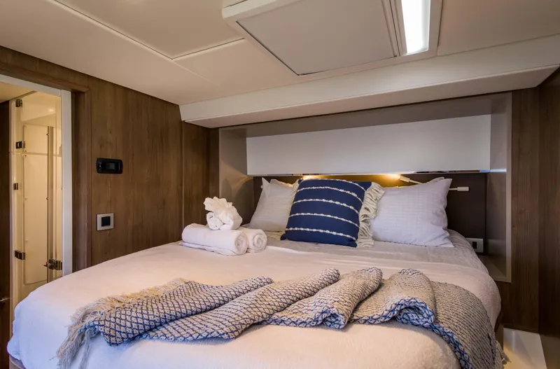 Dante Yacht Photos Pics 