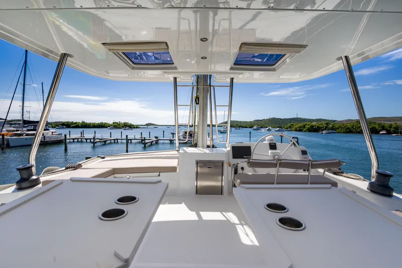 Dante Yacht Photos Pics 