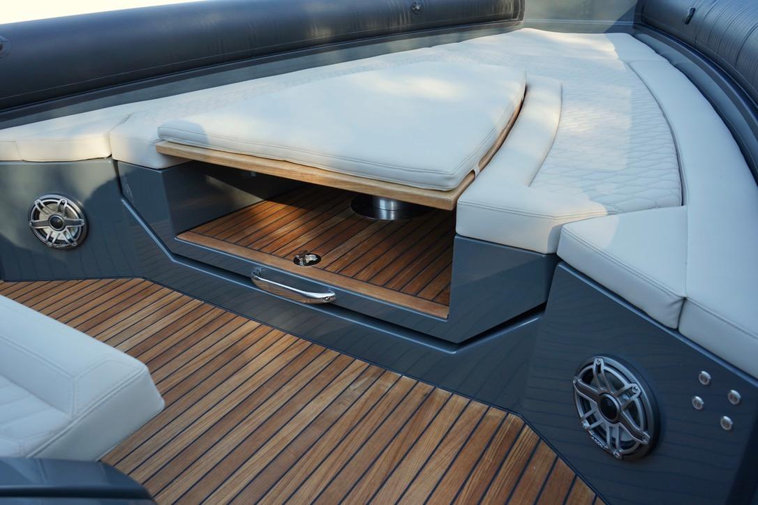 2025 SkipperBSK 38NC Centre Console for sale YachtWorld