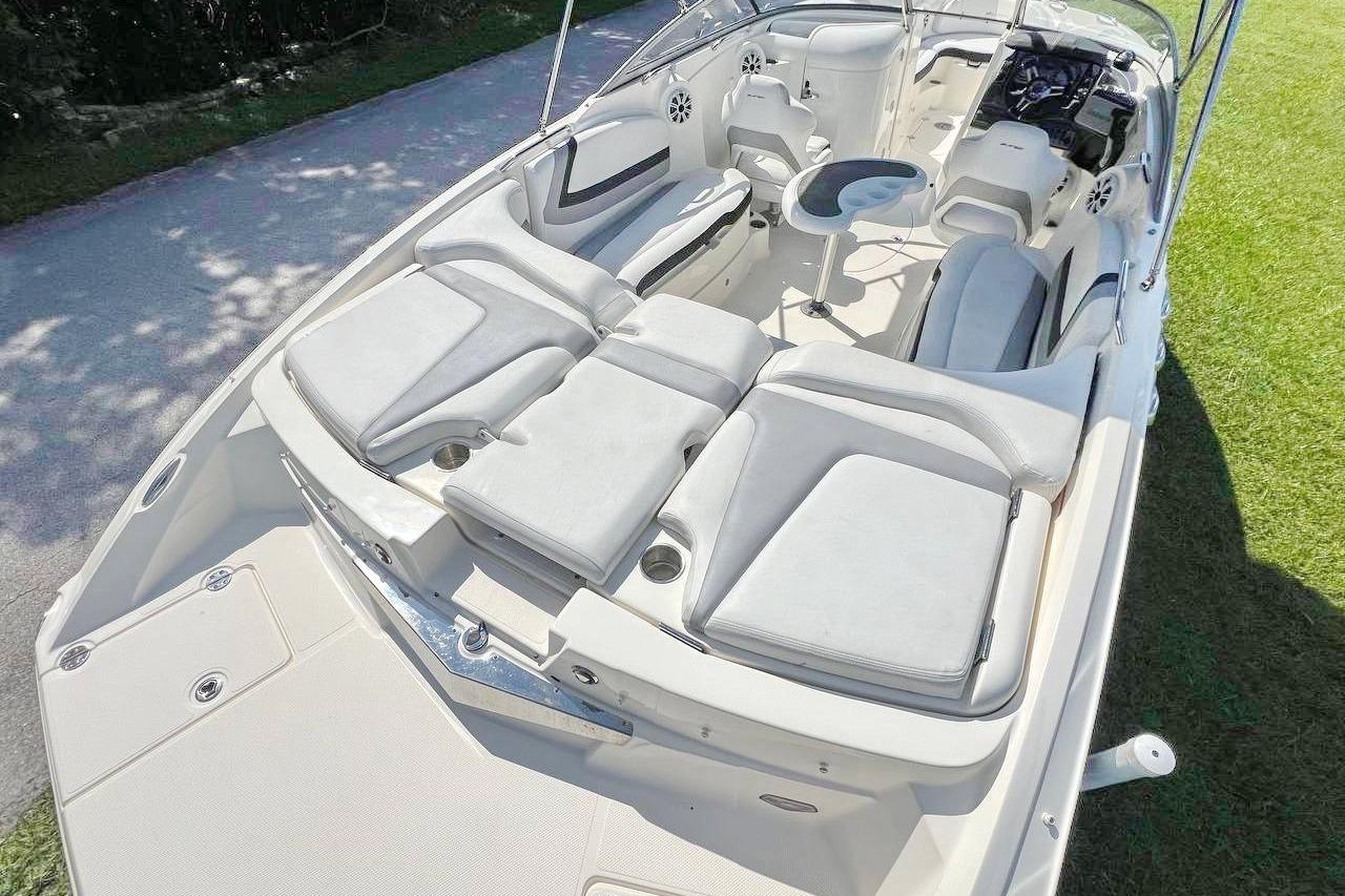 2013 Larson LXi 292 IO boat interior with spacious seating and modern design.