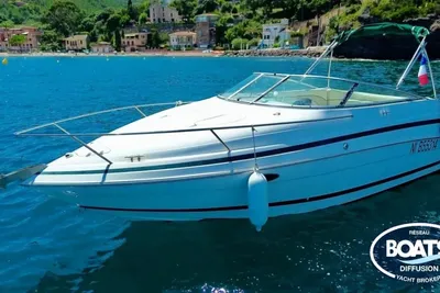 2001 Chris-Craft 245 CUDDY LAINE