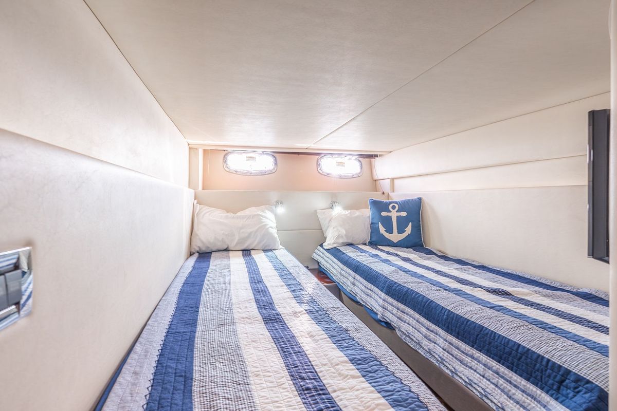 2009 Sea Ray 47 