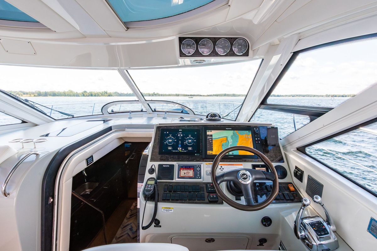 2009 Sea Ray 47 