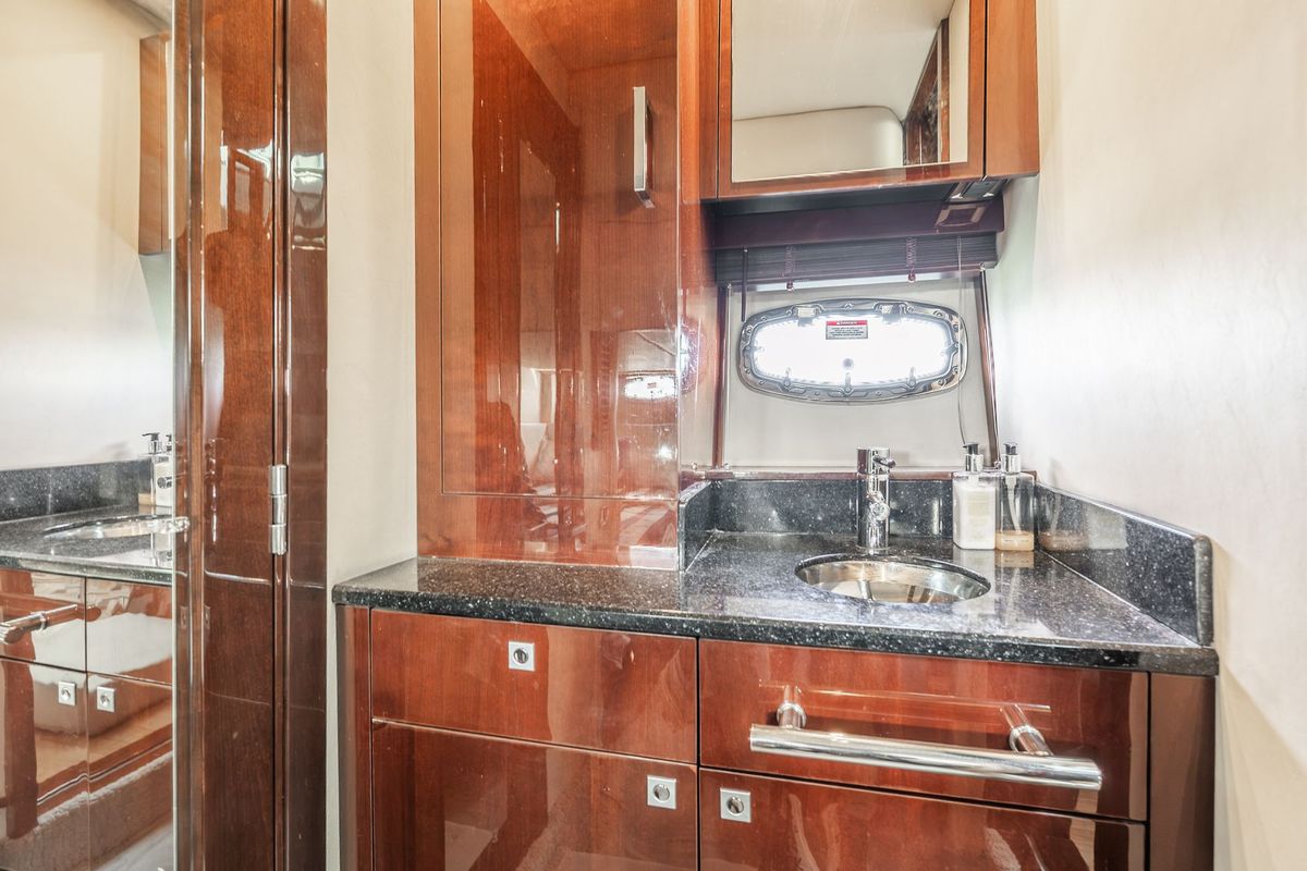 2009 Sea Ray 47 