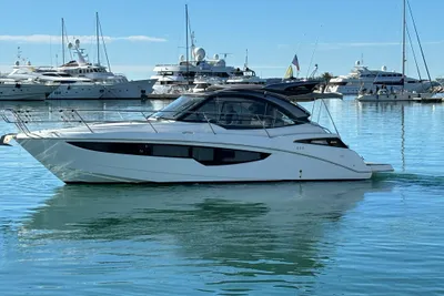 2018 Galeon 335 HTS