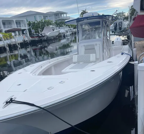 Avery Ann Yacht Photos Pics 