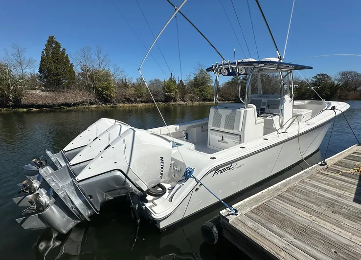Avery Ann Yacht Photos Pics 2023 Front Runner 33 Center Console boat docked on a sunny day.