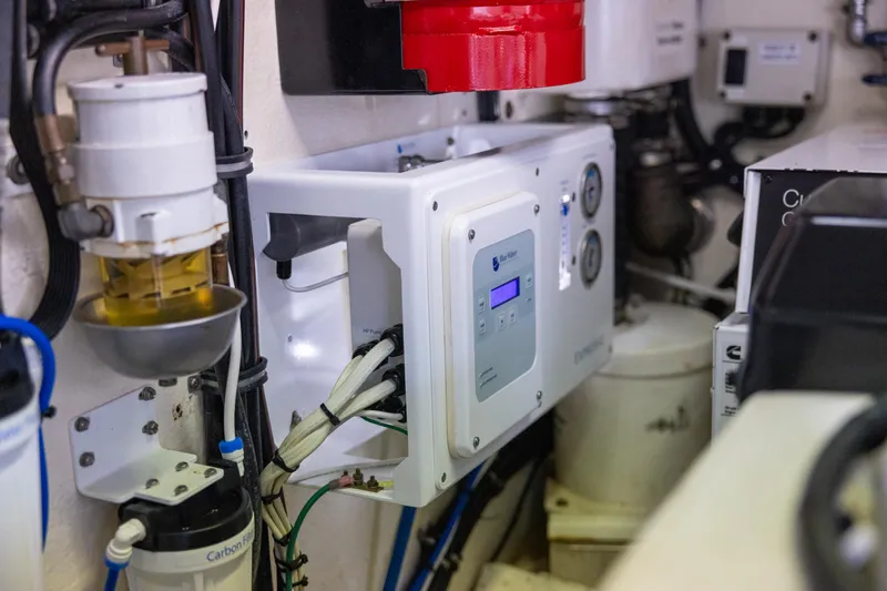 Luna Yacht Photos Pics 