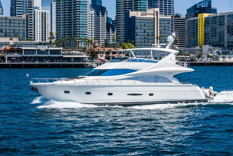 Mojo Yacht Photos Pics 