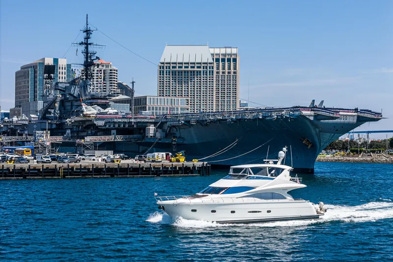 Mojo Yacht Photos Pics 