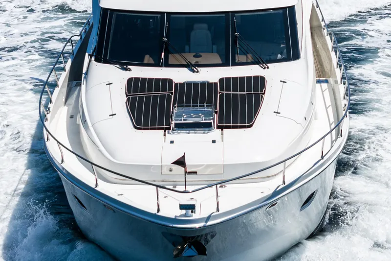 Mojo Yacht Photos Pics 