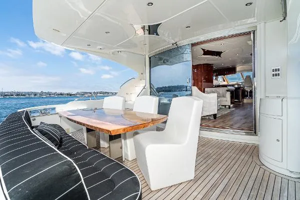 Mojo Yacht Photos Pics 