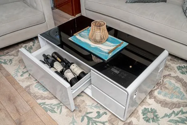 Mojo Yacht Photos Pics 