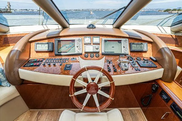 Mojo Yacht Photos Pics 