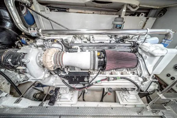 Mojo Yacht Photos Pics 