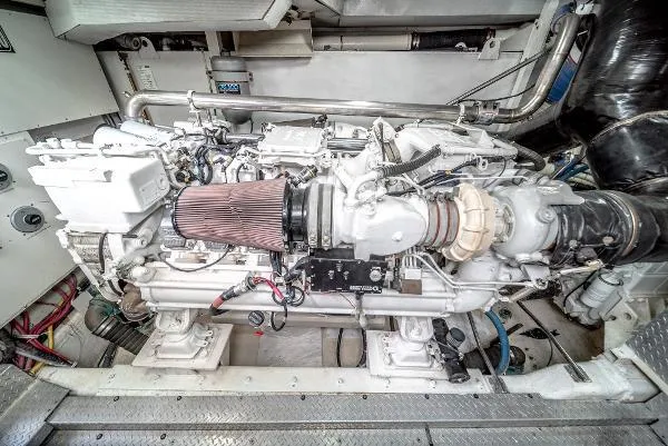 Mojo Yacht Photos Pics 