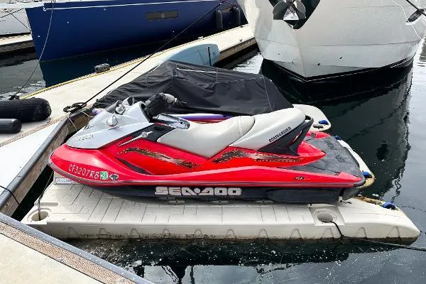 Mojo Yacht Photos Pics 