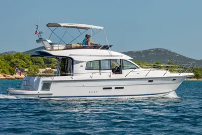 2025 Nimbus 405 Flybridge
