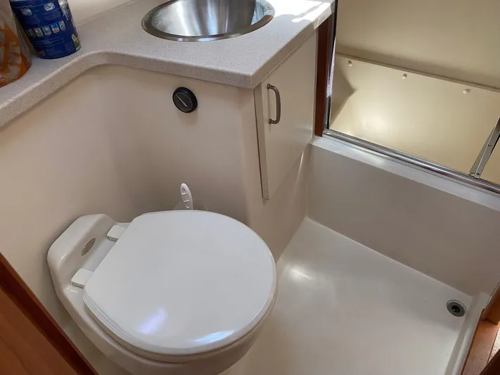 Quahog Yacht Photos Pics 