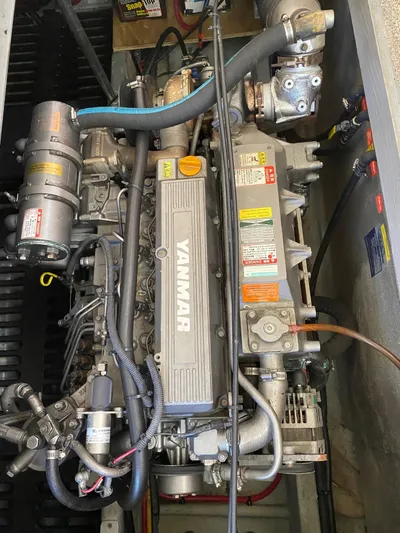 Quahog Yacht Photos Pics 