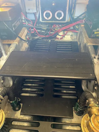 Quahog Yacht Photos Pics 