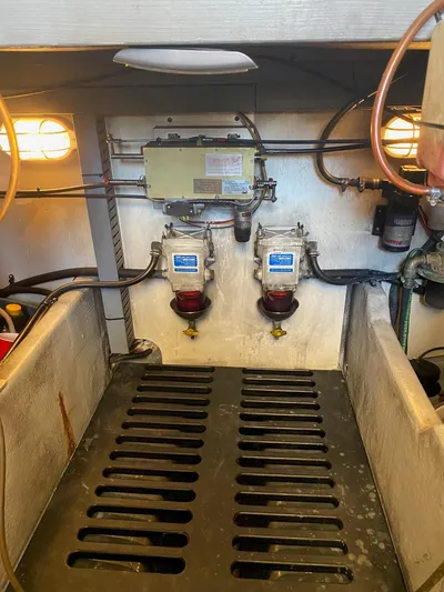 Quahog Yacht Photos Pics 