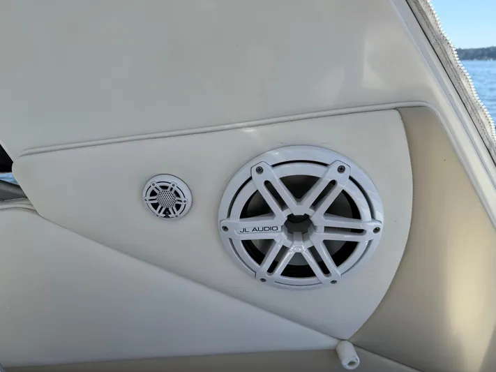  Yacht Photos Pics Speaker system on 2012 Sea Ray 370 Sundancer boat, featuring JL Audio components.