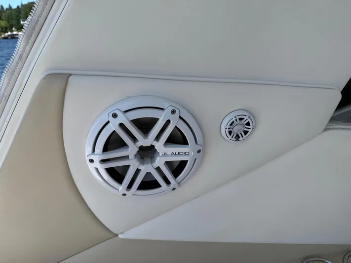  Yacht Photos Pics Speaker system on 2012 Sea Ray 370 Sundancer boat, featuring JL Audio components.