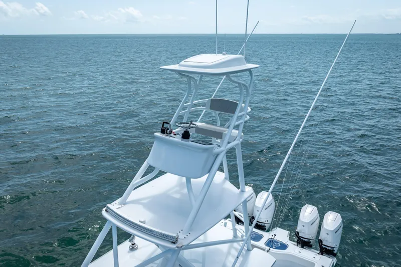 Cya Yacht Photos Pics Freeman 43 boat, 2025 model, with elevated helm station on open sea.