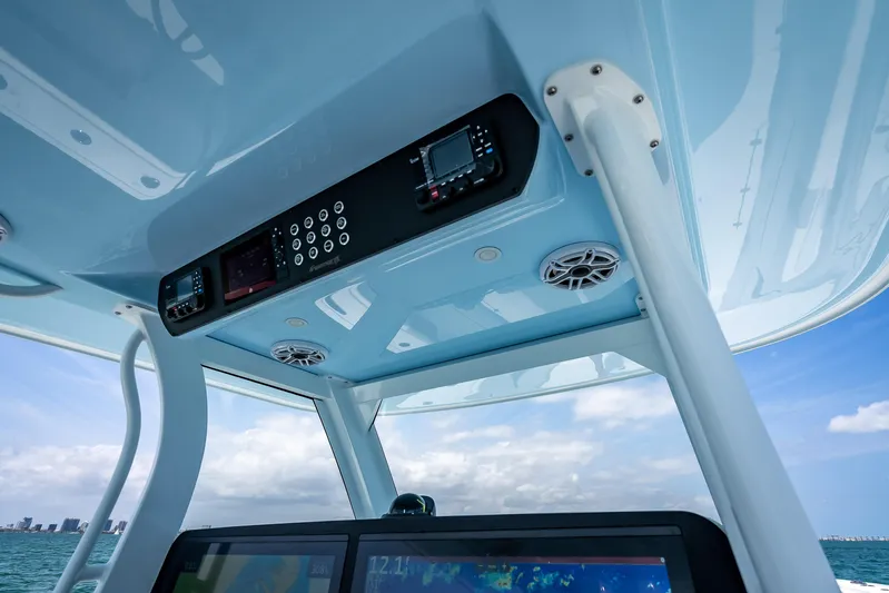 Cya Yacht Photos Pics Interior view of 2025 Freeman 43 boat with advanced navigation equipment.