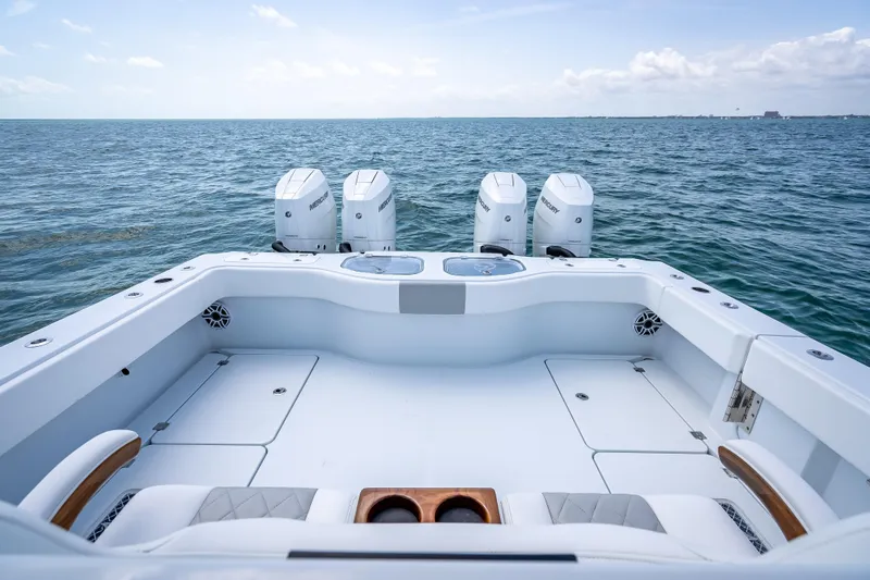 Cya Yacht Photos Pics Freeman 43 boat, 2025 model, with triple Mercury engines on open sea.