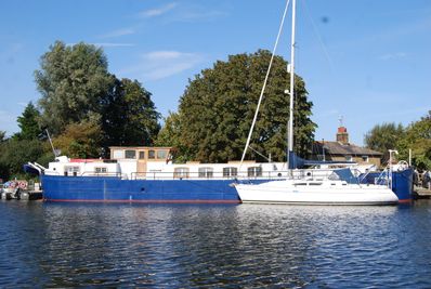 1958 Barge Liveaboard 95ft Steel Spitz