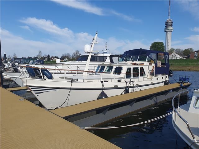 1982 M2 Motoryachts De Ruiter