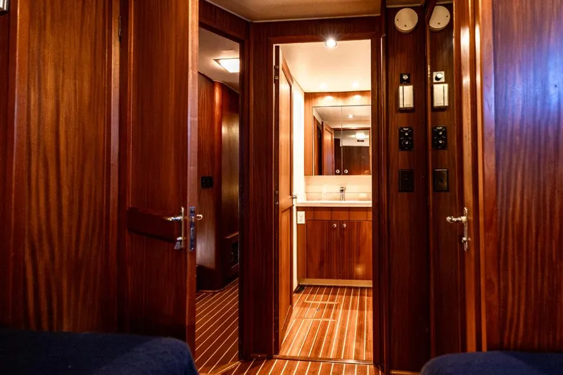 Cavalier Yacht Photos Pics Entry to Guest Head