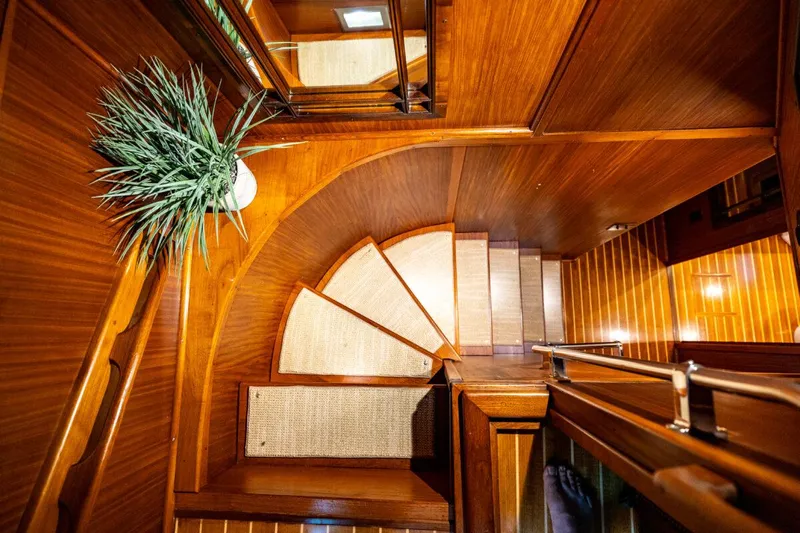 Cavalier Yacht Photos Pics Stairs to Below