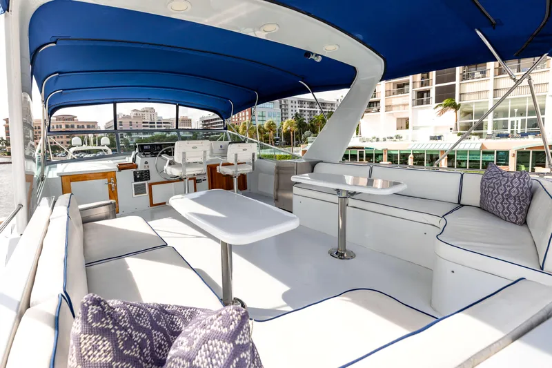 Cavalier Yacht Photos Pics Sundeck