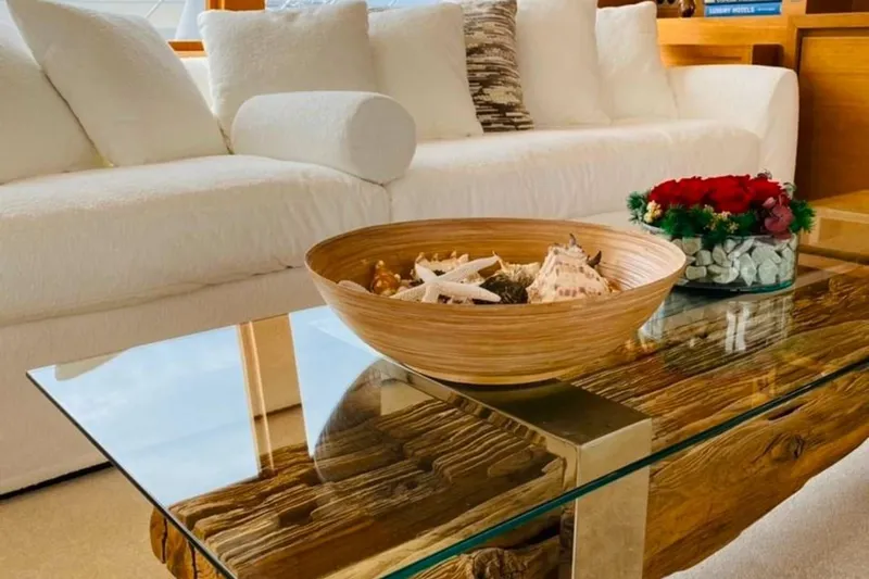 Hummingbird Yacht Photos Pics 