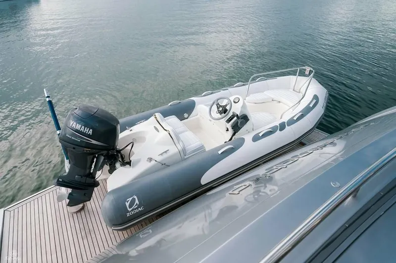 Hummingbird Yacht Photos Pics 