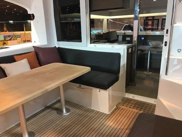  Yacht Photos Pics Lagoon 40