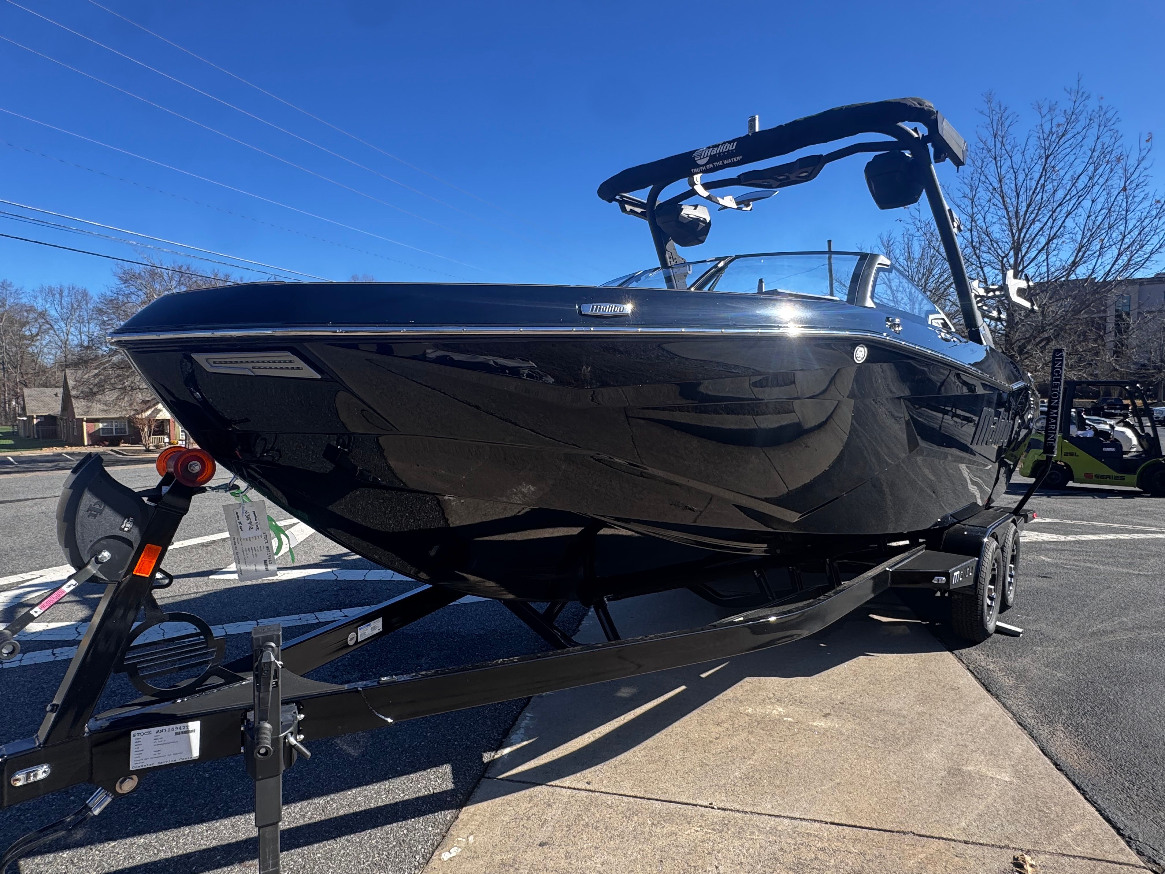 Malibu Wakesetter 25 LSV