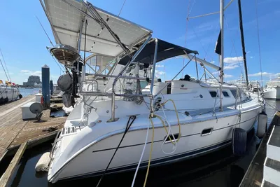 Hunter 44 Deck Salon