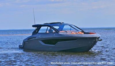 Cruisers Yachts 42 GLS OB South Beach
