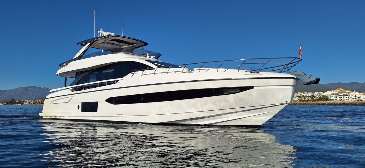 2023 Azimut 77 