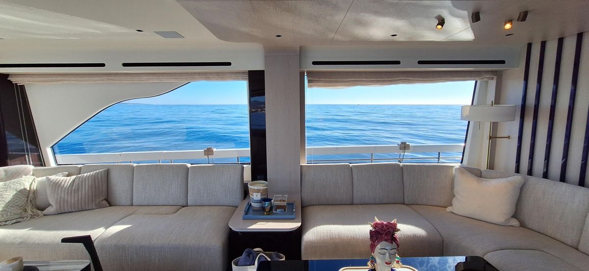 2023 Azimut 77 
