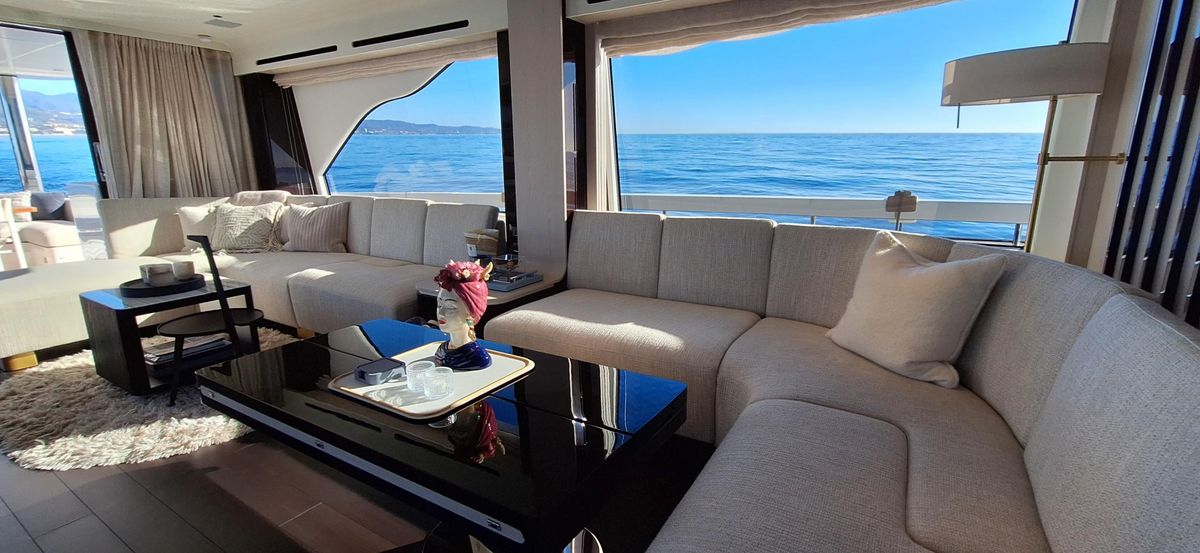 2023 Azimut 77 