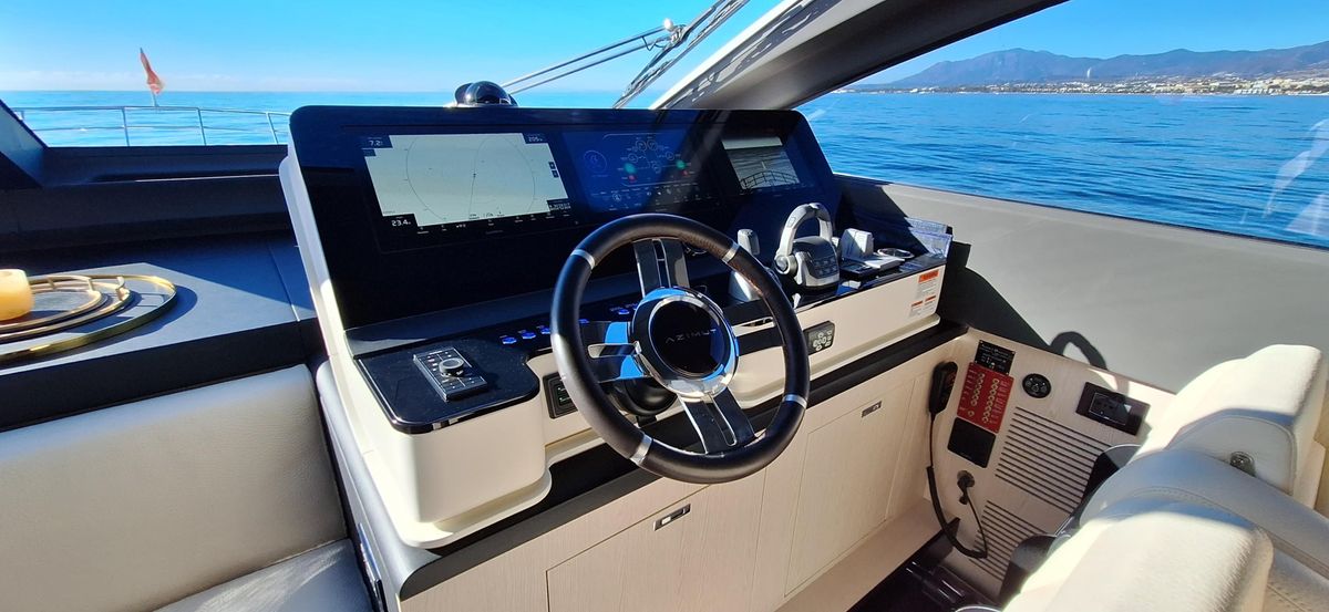 2023 Azimut 77 