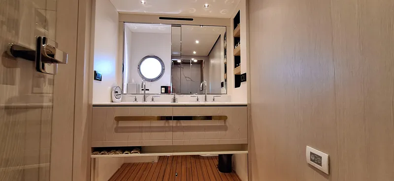 Nassara Yacht Photos Pics 