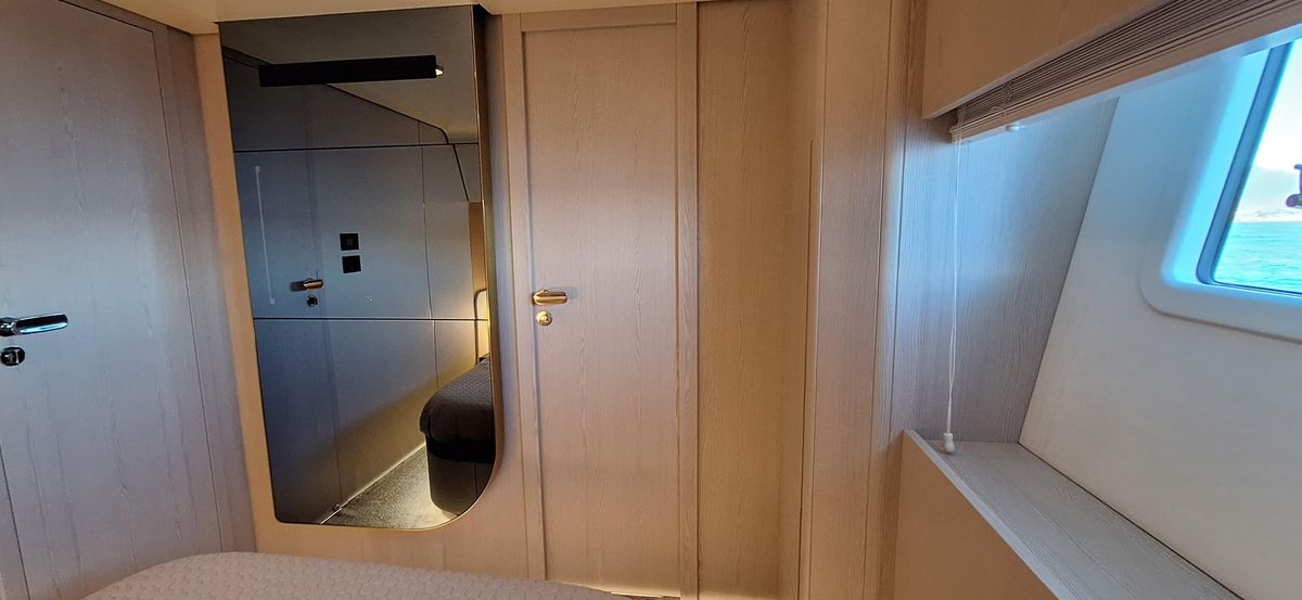 2023 Azimut 77 
