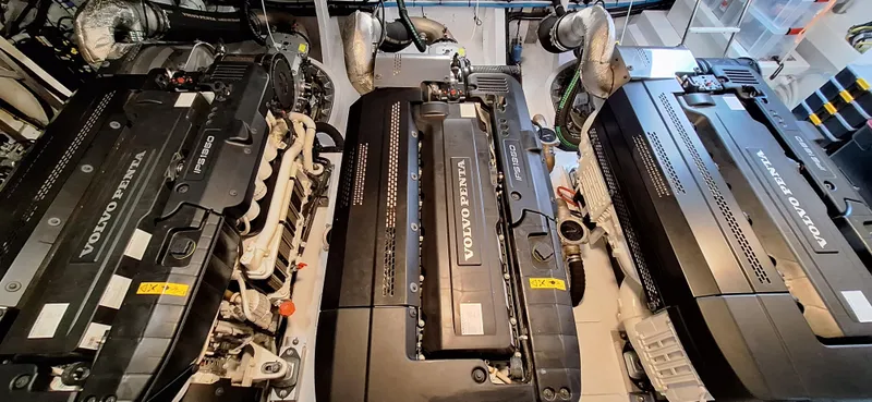 Nassara Yacht Photos Pics 